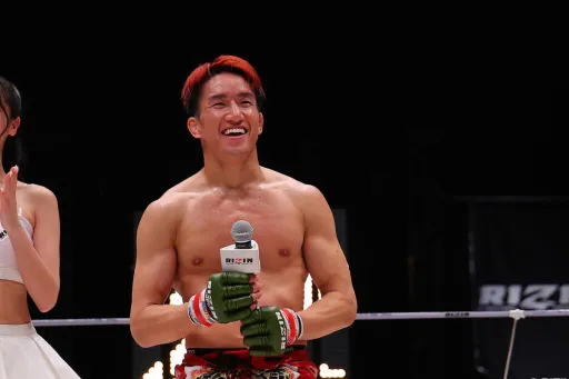 Чемпион Rizin Асакура объявил о переходе в UFC