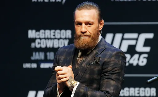 Хельвани раскрыл, когда UFC планирует провести бой Макгрегора, и это не турнир в Белом доме