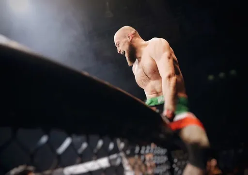 Фахретдинов рассказал о разговоре с Минеевым по поводу дебюта в UFC против Михайлидиса