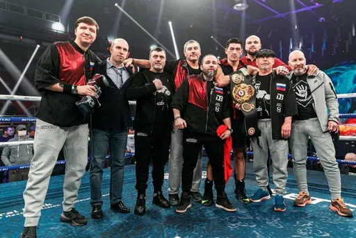 Стало известно, кто будет угловыми Бивола и Айферта в чемпионском бою в Екатеринбурге