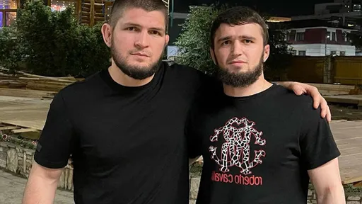 Хабиб поздравил Кадимагомедова с подписанием в Bellator