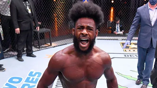 Напоминает паранойю: Евлоев стал пятым соперником Стерлинга в UFC, которого он обвинил в приеме допинга