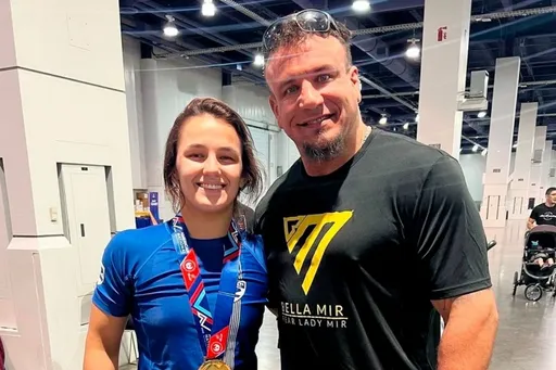 Дочь Фрэнка Мира заключила с UFC специальный контракт
