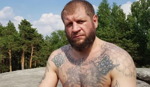 Василевский: Александр Емельяненко еще может зарабатывать деньги боями и быть в медийном пространстве