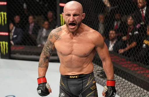 Волкановски: выиграю пояс UFC и подерусь с Евлоевым