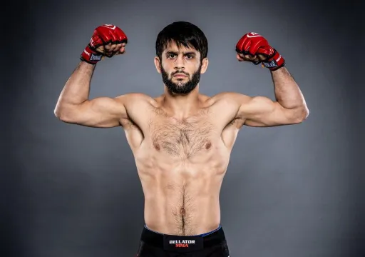 Бой Рабаданова против Такеды пополнил кард совместного турнира Bellator и Rizin