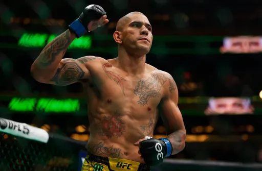 Аналитик UFC Томас рассказал, когда Перейра может перейти в тяжелый вес