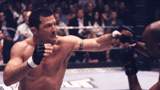 55-летний экс-чемпион UFC возобновил карьеру и проведет бой против 38-летнего соперника
