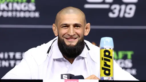 Чимаев стал первым бойцом из ОАЭ, завоевавшим чемпионский титул UFC
