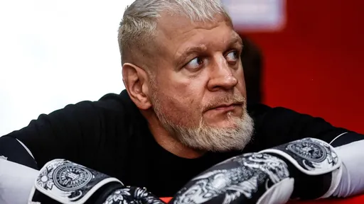 Александр Емельяненко поблагодарил всех за поддержку после победы над Гончаровым