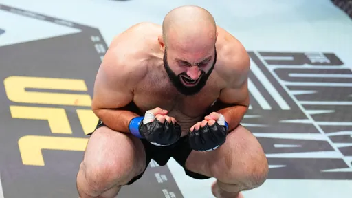 Гуськов: любому понятно, что Мурзаканов не интересен UFC, там нужны болтуны и шоу
