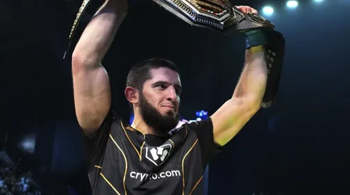 Мендес уверен, что Махачев может завоевать пояс чемпиона UFC в среднем весе