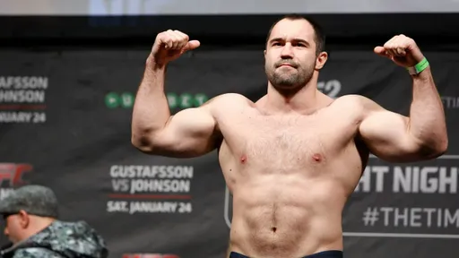Первый после Тактарова и автор уникального болевого: российские бойцы UFC, о которых мало кто помнит