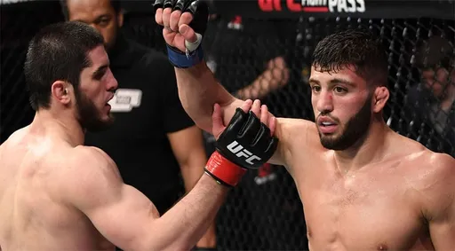 Боец UFC Хупер хочет увидеть реванш Царукяна и Махачева