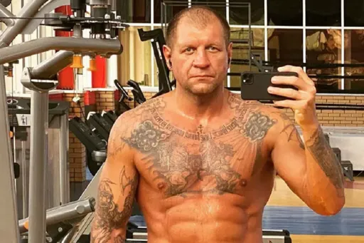 Емельяненко: недооценил Дацика, в хорошей форме подошел, погнался за ним