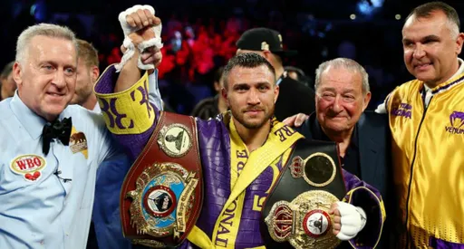 Глава Top Rank Арум: Ломаченко отказался от боя со Стивенсоном из-за ситуации на Украине