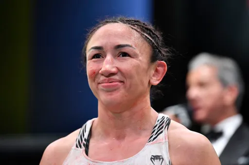Экс-чемпионка UFC Эспарза уволена из лиги