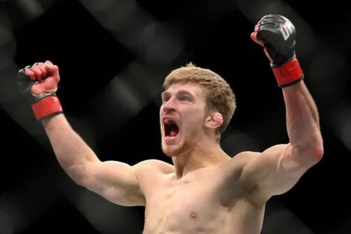 Аллен высказался о своем поражении от Евлоева на UFC 297