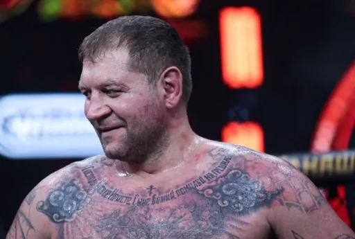 Гаджиев оценил форму Емельяненко перед боем с Дациком