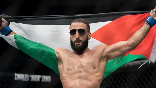 Мухаммад одержал победу над Бернсом на турнире UFC 288