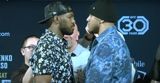 Джонс и Ган провели дуэль взглядов перед UFC 285