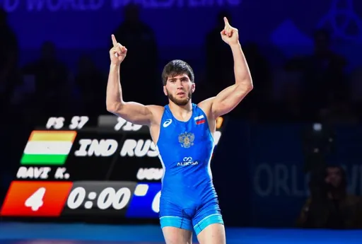 Олимпийский чемпион Угуев одержал победу на турнире PWL 7