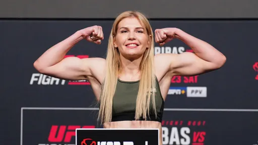 Железнякова проведет бой с Маллинс 21 июня на турнире UFC в Баку