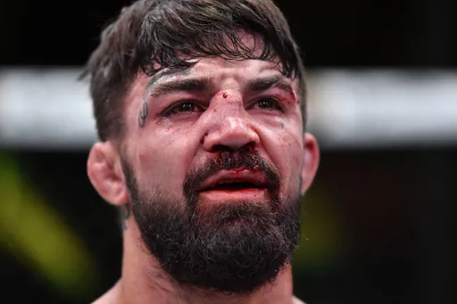 Экс-боец UFC Перри заявил о желании подраться с Перейрой и Усиком