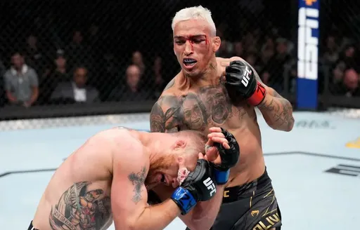 Смит уверен в победе Оливейры над Махачевым на UFC 280