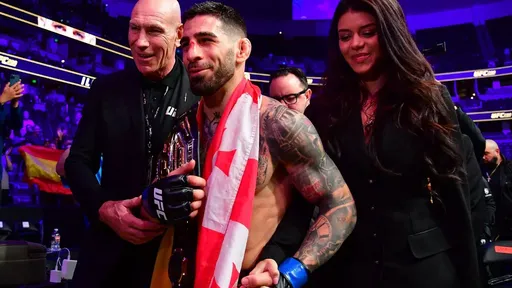 Чендлер: сейчас Топурия – самый впечатляющий боец MMA на планете