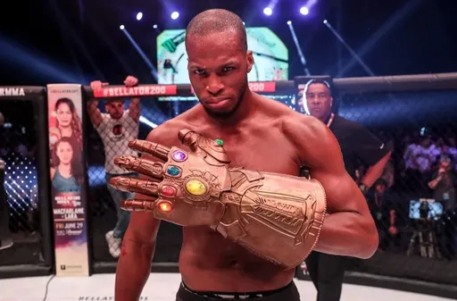 Майкл Пэйдж намерен подписать контракт с UFC и заполучить соперника из топ-5