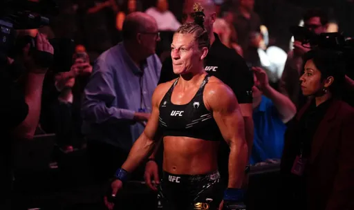 Харрисон готова подраться с Пеньей за временный титул чемпиона UFC