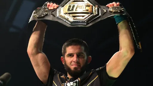Чемпион UFC Махачев награжден орденом Почета Республики Дагестан III степени