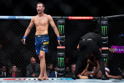 Топовый боец UFC Рахмонов провел тренировку с Чендлером и Лоулером