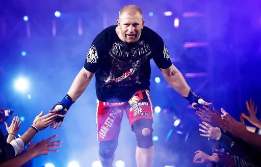 Харитонов – о продолжении карьеры в Bellator: будем выступать