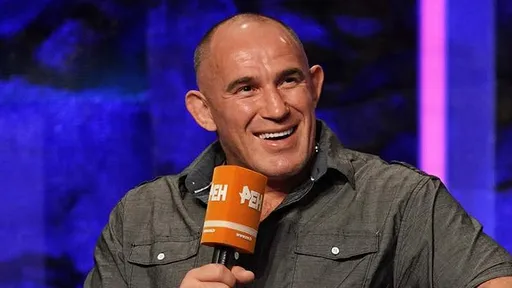 Олейник: контракт с РЕН ТВ оказался более выгодным, чем с UFC