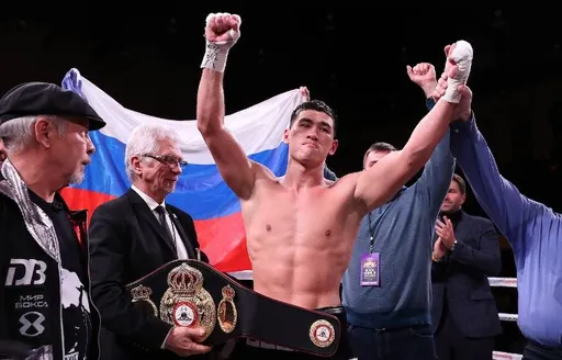 Чемпион WBA Бивол вернется на ринг в октябре