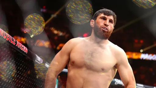 Анкалаев отреагировал на смену соперника перед турниром UFC в Абу-Даби