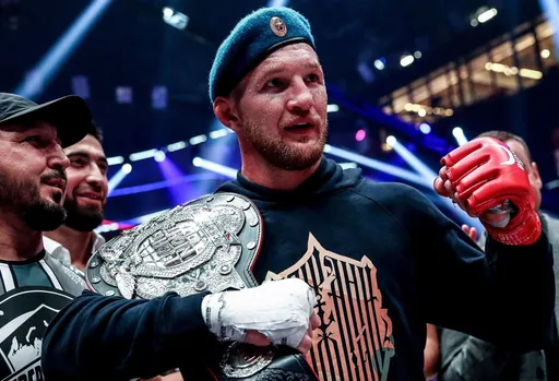 Русский чемпион оставил ММА и отправился в зону СВО. Что известно о решении Владимира Минеева