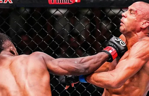 Барбоза победил Юсуффа в главном бою турнира UFC Fight Night 230