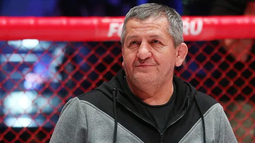 Шлеменко заявил, что Абдулманапа Нурмагомедова нужно включить в Зал славы UFC