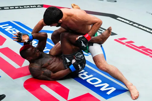 Рабаданов уничтожил бывшего бойца UFC, Рамазанов уныло уступил Джеффри: новые потери в Гран-при PFL