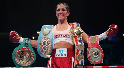 Абсолютная чемпионка мира Серрано отказалась от титула WBC в знак протеста
