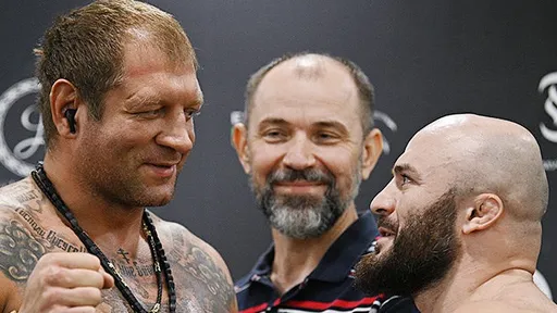 Исмаилов: Александру нужно прекращать карьеру, лиги пляшут на фамилии Емельяненко