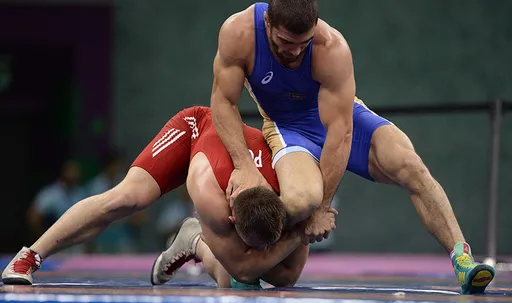 Определились победители и призеры четвертого дня чемпионата России по вольной борьбе в Каспийске