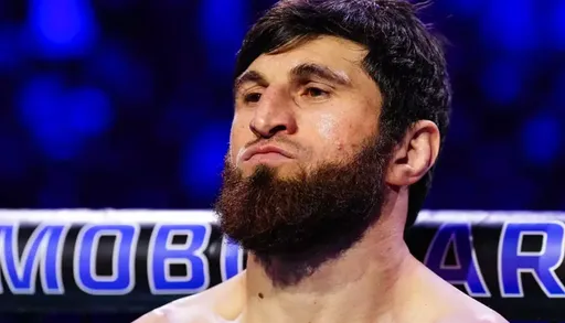Анкалаев отреагировал на отказ Косты от боя: им нужно десять лет на подготовку