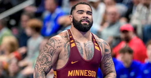 Дебютант UFC Стивсон стал крупнейшим фаворитом в истории лиги