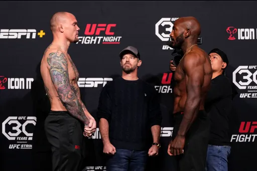 Раунтри нокаутировал Смита в третьем раунде на UFC Vegas 83