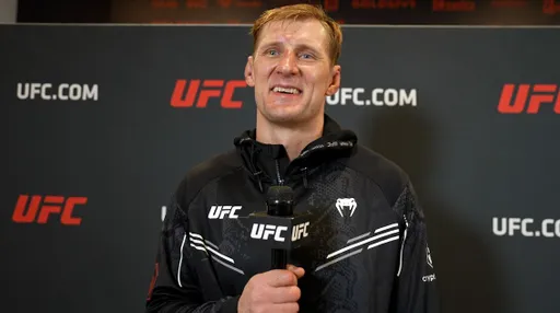 Волков бросил вызов чемпиону UFC Джонсу