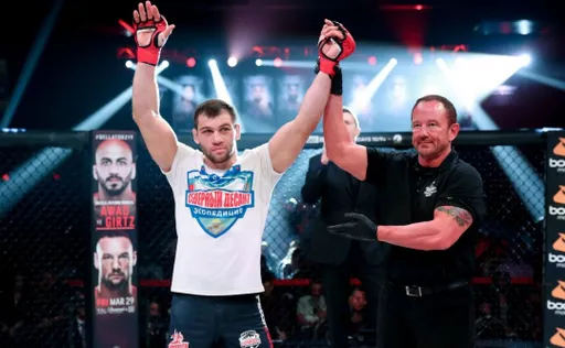 «Появились желание и амбиции пробиться в UFC, силушка тоже пока есть». Большое интервью Анатолия Токова